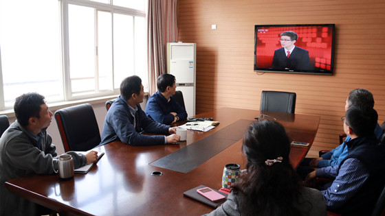 5065a045083a815533f126772351fa00.jpg 1学院领导.jpg
