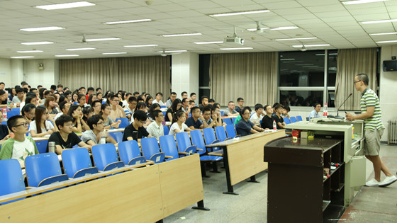 657d264378aab28fa10b3d635bfe8b7e.jpg 简历修改_副本.jpg