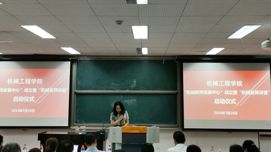 6e796c8ad3a900c064ac76980d376889.jpg 乔红_副本.jpg